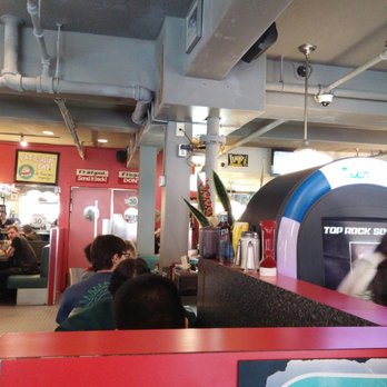 Zak's Diner - Diners Near Me - Ottawa, Ontario