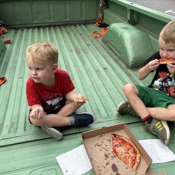 Pie in the Sky Pizza - Cheese Pizza - Pizza Near Me - Charlotte, North Carolina Pie in the Sky Pizza - Cheese Pizza - Pizza Near Me - Charlotte, North Carolina
