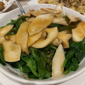 Congee Queen - Snow pea leaf with king mushroom $20.25 - Chinese Near Me - Thornhill, Ontario