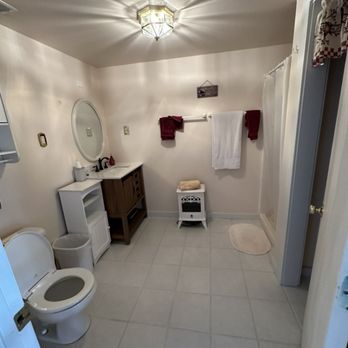 Pristine Services - Bathroom cleaning! - Home Cleaning Near Me Pristine Services - Bathroom cleaning! - Home Cleaning Near Me