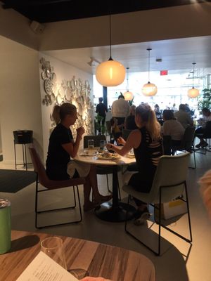 Crate & Barrel by null