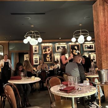 Monarque - Inside area - French Near Me - Baltimore, Maryland