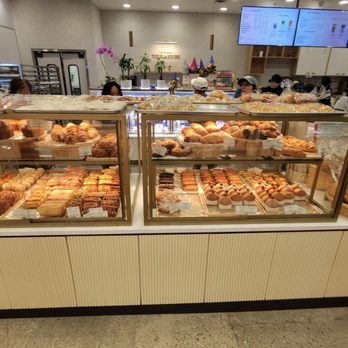 Tous Les Jours - Display case - Coffee & Tea Near Me - Westminster, California