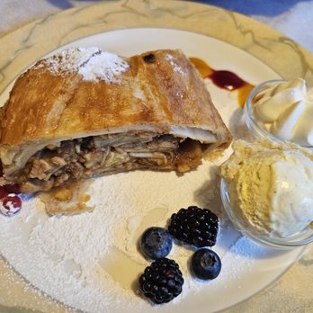Hotel Pontives - Restaurants Near Me - San Pietro, BZ