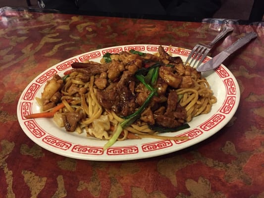 Taiwan Dragon Chinese Restaurant (台灣龍) by null