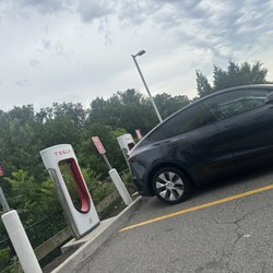 Tesla Supercharger - Woodbridge