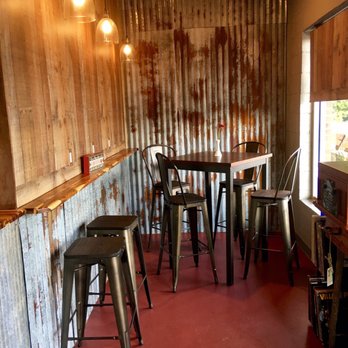 Bloomin' Bean Coffee Bar - The coffee bar has a small but quaint seating area to enjoy a cup and a snack - Coffee & Tea Near Me - Blythewood, South Carolina