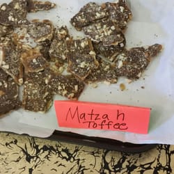 Temple Etz Chaim Judaica Shop - Matzo Toffee Brittle. Omg genius... Thank you for the finger food.