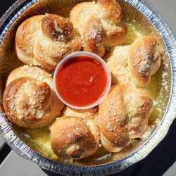 Alba Pizza & Cafe - Garlic Knots