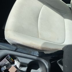 Hertz Rent A Car - Disgusting car seat