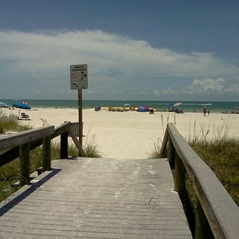 Paradise Grille - Bars Near Me - St Pete Beach, Florida