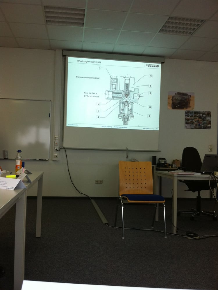 IVECO MAGIRUS TRAININGSZENTRUM Zeppelinstr. 15, NeuUlm, Bayern