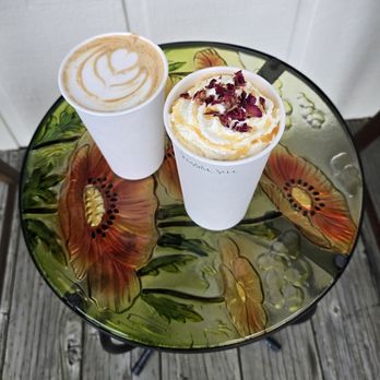 Sea Flower Cafe - Dirty Chai Latte on the left, Bumblebee Latte on the right. - Coffee & Tea Near Me - Bodega Bay, California Sea Flower Cafe - Dirty Chai Latte on the left, Bumblebee Latte on the right. - Coffee & Tea Near Me - Bodega Bay, California