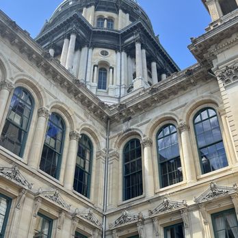 Illinois State Capitol - Landmarks & Historical Buildings Near Me - Springfield, Illinois Illinois State Capitol - Landmarks & Historical Buildings Near Me - Springfield, Illinois
