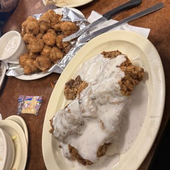 Bud Jones - Fried mushrooms were fantastic compared to chicken and fried steak....baked potato was the right soft texture  Fried Mushrooms - Seafood Near Me - San Antonio, Texas