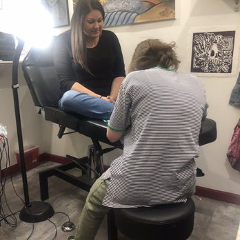 Aces Tattoo - Bianca doing her thang - Tattoo Near Me - Albuquerque, New Mexico