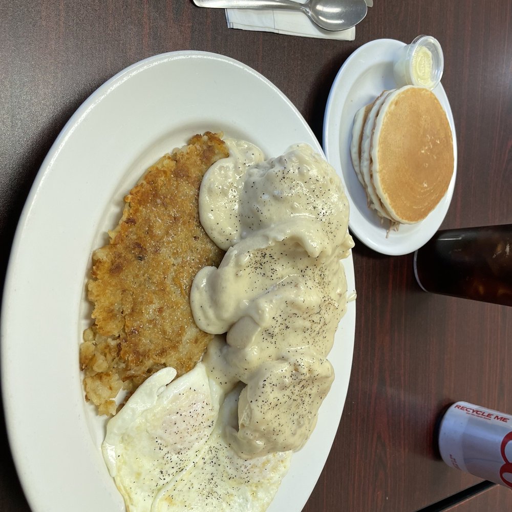 Bacon Breakfast Cafe - Biscuits and gravy with hash browns and pancakes - Breakfast & Brunch Near Me - Marysville, Washington Bacon Breakfast Cafe - Biscuits and gravy with hash browns and pancakes - Breakfast & Brunch Near Me - Marysville, Washington