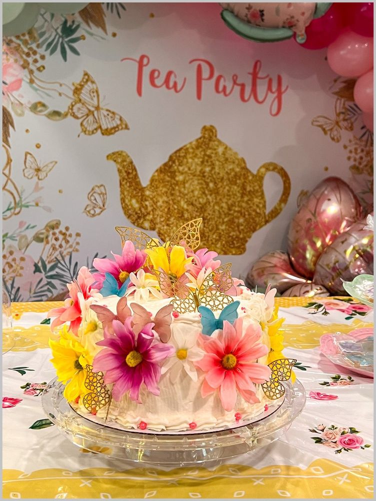 Daisy's Sunshine and Kathy's Delicious Cakes Logo