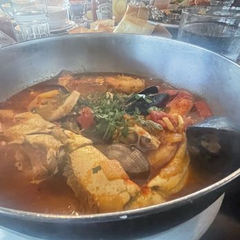 Sam's Chowder House - Cioppino - Seafood Near Me - Half Moon Bay, California Sam's Chowder House - Cioppino - Seafood Near Me - Half Moon Bay, California
