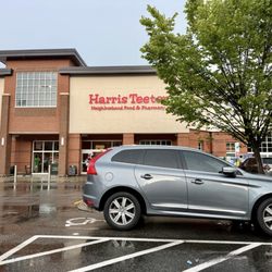 Harris Teeter - Rainy day at Harris Teeter
