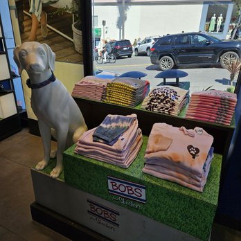 SKECHERS Retail - Shirts - Shoe Stores Near Me - Manhattan Beach, California SKECHERS Retail - Shirts - Shoe Stores Near Me - Manhattan Beach, California