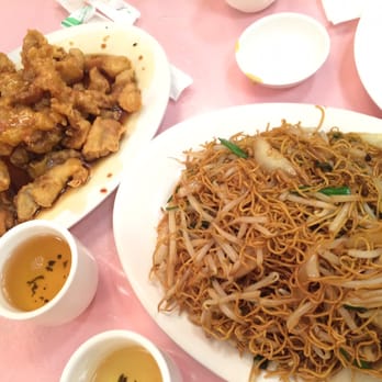 Happy Days - The Shoyu Lo Mein and the Orange Chicken. - Seafood Near Me - Honolulu, Hawaii
