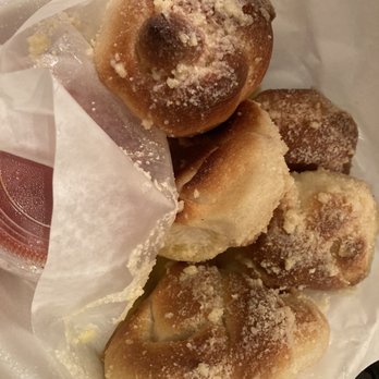 Caprese Pizza House - Garlic Knots - Pizza Near Me - Wesley Chapel, Florida Caprese Pizza House - Garlic Knots - Pizza Near Me - Wesley Chapel, Florida