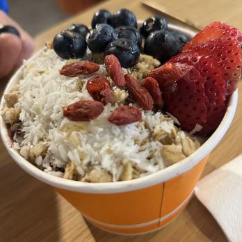 Juice Kitchen - Very Berry Acai Bowl - Juice Bars & Smoothies Near Me - Coral Springs, Florida Juice Kitchen - Very Berry Acai Bowl - Juice Bars & Smoothies Near Me - Coral Springs, Florida