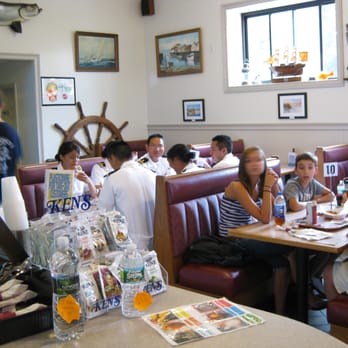 Anthony's Seafood - Dining room - Seafood Near Me - Middletown, Rhode Island