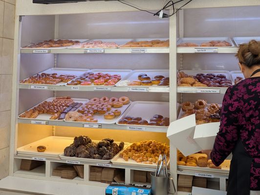 Ray's Donut Shop by null