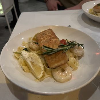 The Palazzo Restaurant - Clearly salmon and not cod as described. - Italian Near Me - Cleveland, Ohio