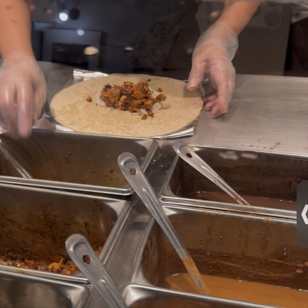 Chipotle Mexican Grill - A Build Your Own Burrito - Fast Food Near Me - Orlando, Florida Chipotle Mexican Grill - A Build Your Own Burrito - Fast Food Near Me - Orlando, Florida