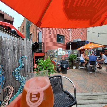Eli Cannon's - American Near Me - Middletown, Connecticut