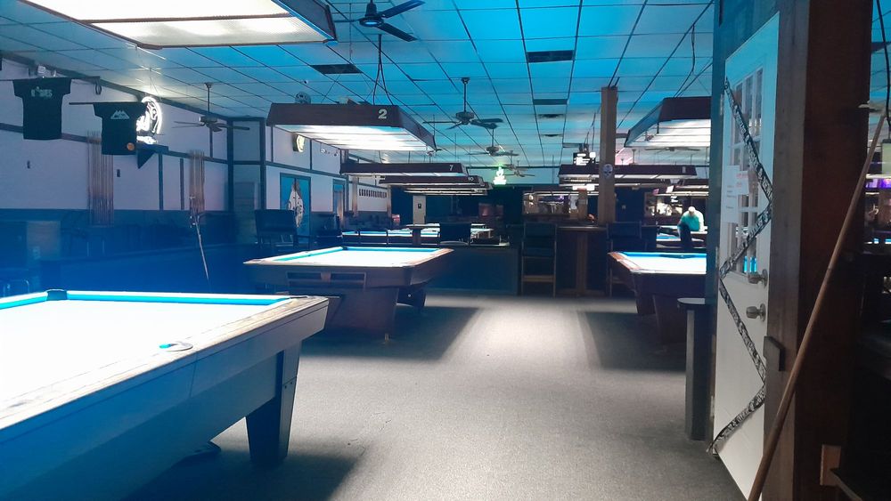 BOGIES BILLIARDS Updated September 2024 37 Photos & 20 Reviews 3040 Fm 1960 Rd E, Houston