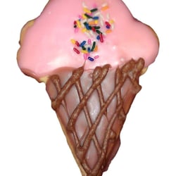 Cait and Abby’s Bakery - A cookie (ice cream  design)