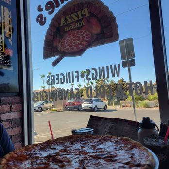 Carmine’s Pizza Kitchen - Large pizza with pepperoni - Pizza Near Me - Henderson, Nevada