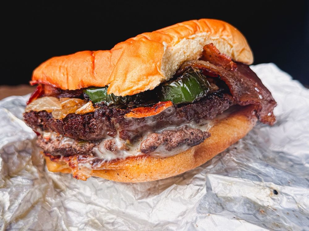 Food from Howler’s Smash