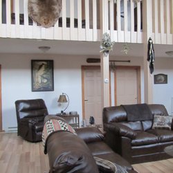 Driftless Lodge Vacation Homes & Cabins - Driftless Lodge Cabin- sleeps 9