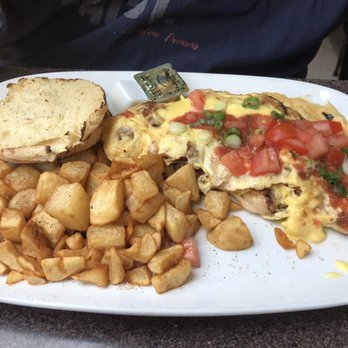 Another Broken Egg Cafe - Mardi Gras omelette - Breakfast & Brunch Near Me - Burbank, California
