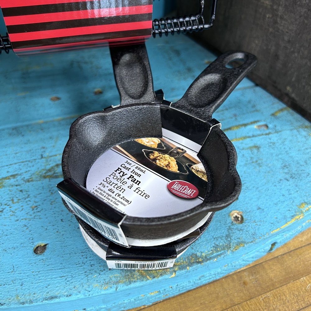 Buc-ee's - Tiny cast iron pan - Gas Stations Near Me - Temple, Texas