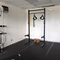 Achieve Fitness - Anaheim - Bars and Power-Rack