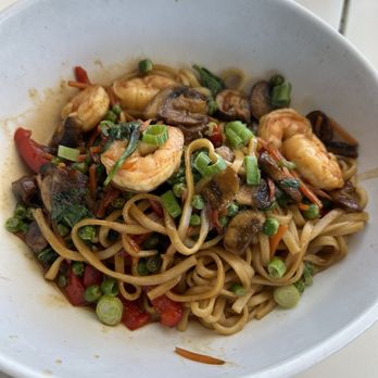Table Six Kitchen + Bar - Shrimp lo mein - New American Near Me - North Canton, Ohio