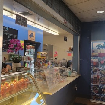 Blue Rice Cafe - Inside Restaurant Counter - Juice Bars & Smoothies Near Me - Folsom, California