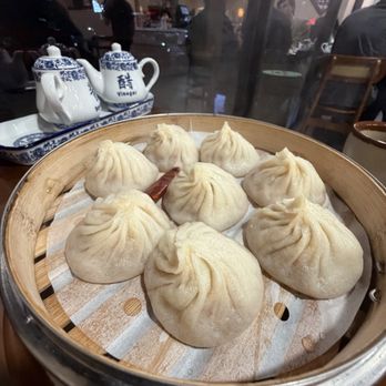 Dumpling U - Spicy pork soup dumplings - Chinese Near Me - Fresno, California Dumpling U - Spicy pork soup dumplings - Chinese Near Me - Fresno, California