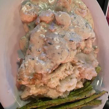 Parkway Bar & Grill - Champagne Chicken and Shrimp - New American Near Me - Aurora, Colorado