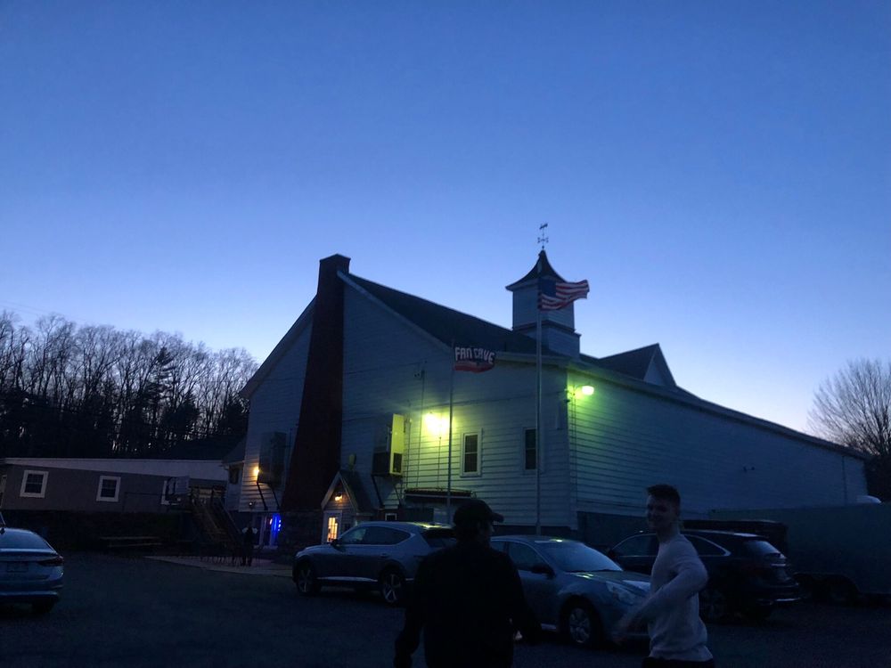 DRAFTERS SPORTS CAFE & EVENT HALL Updated August 2024 29 Photos