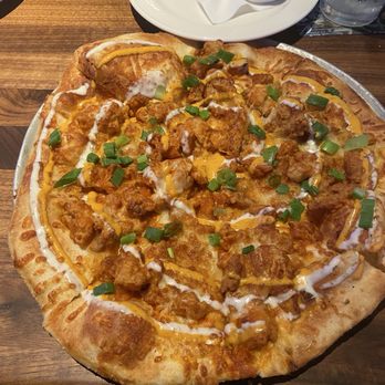 Yard House - Buffalo Chicken pizza - New American Near Me - Henderson, Nevada Yard House - Buffalo Chicken pizza - New American Near Me - Henderson, Nevada