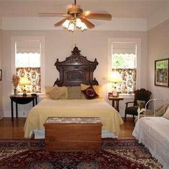Devereaux Shields House - Bed & Breakfast Near Me - Natchez, Mississippi