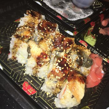 Sushi Express - Eel Top California $7.25 - Japanese Near Me - Miami Beach, Florida Sushi Express - Eel Top California $7.25 - Japanese Near Me - Miami Beach, Florida