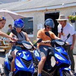 Brigantine Scooters - Teaching customers how to ride!